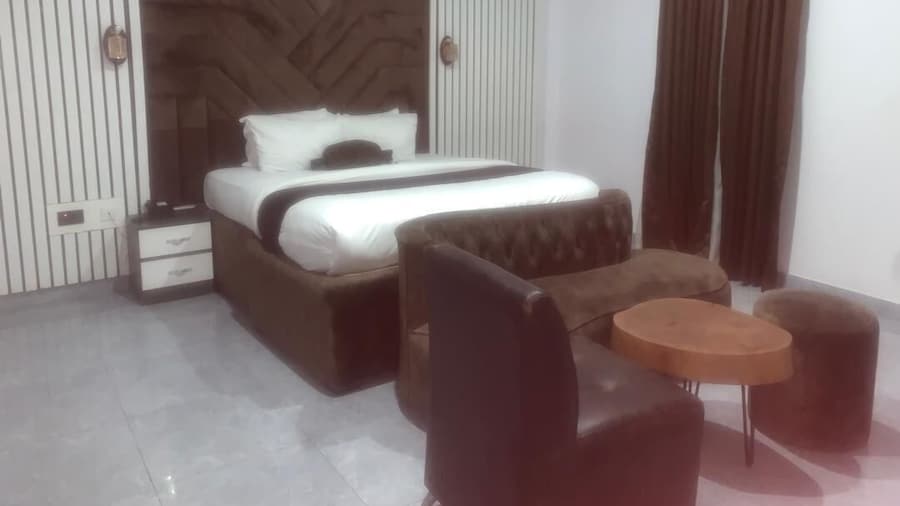 De Bay Lux Hotel and suits