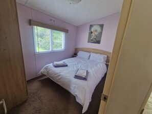 Cabana | 3 dormitoris, planxa i posts de planxar, wifi gratuïta i roba de llit 