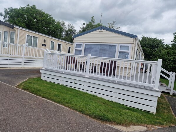 Cabin | Exterior - Lovely North Devon Holiday Home (Barnstaple)