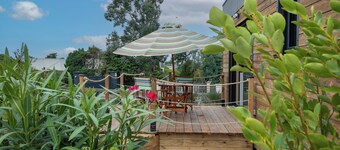 Chalet 'An Ti Koad Spa Privatif 800m Plage' with Private Terrace, Private Garden and Wi-Fi