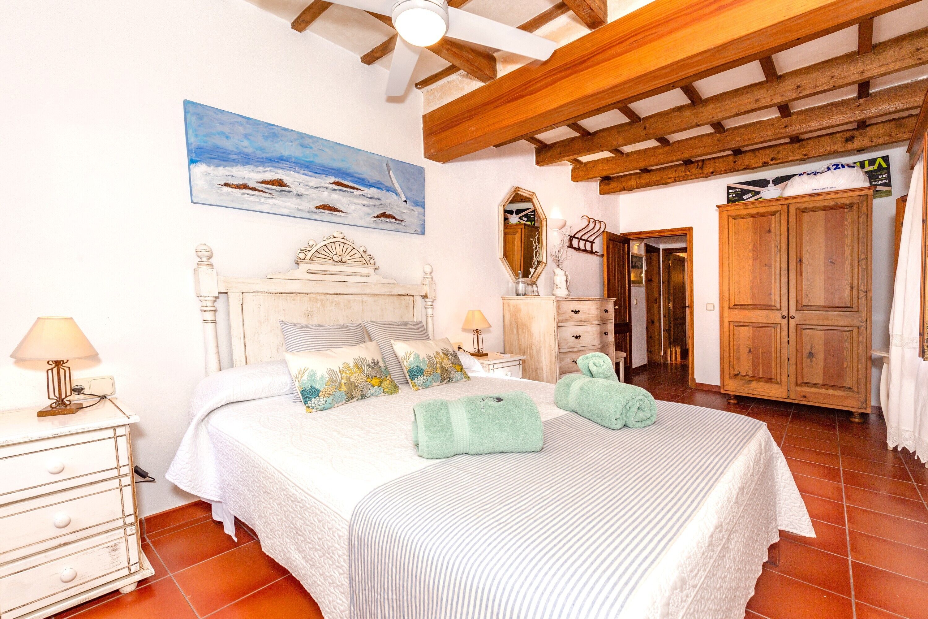 4 間睡房、熨斗/熨衫板、免費 Wi-Fi、床單