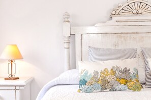 4 habitaciones, tabla de planchar con plancha y wifi gratis 
