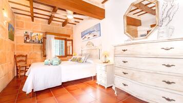 4 Schlafzimmer, Bügeleisen/Bügelbrett, kostenloses WLAN, Bettwäsche