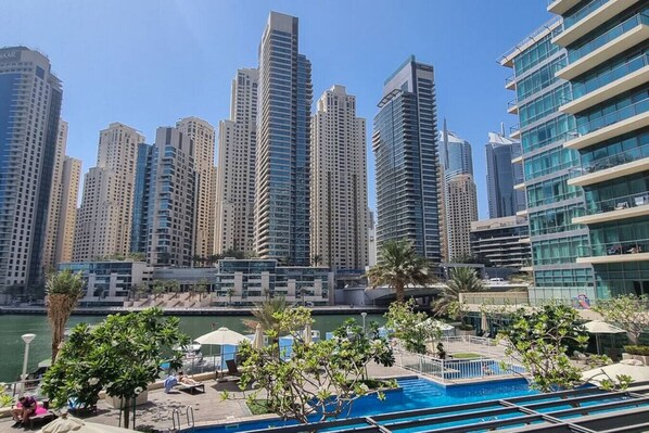 Pool - Al Majara 1, 1105 · Unique authentic Apartment with Bentley Interiors (Dubai Marina)