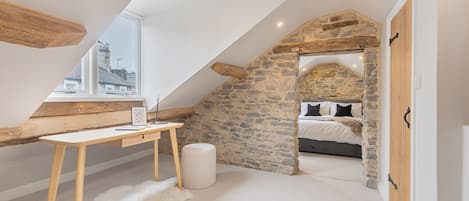 4 habitaciones, tabla de planchar con plancha y wifi gratis