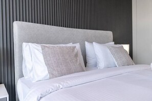 1 Schlafzimmer, Schreibtisch, Bügeleisen/Bügelbrett, Reisekinderbett