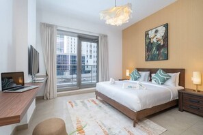 1 Schlafzimmer, Schreibtisch, Bügeleisen/Bügelbrett, Reisekinderbett