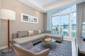 TV - Prive 1117 A · Sophisticated Business Bay Canal View by Suiteable (Business Bay)
