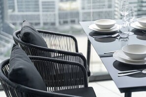 Dining - Canal front apartment with Burj Khalifa view (Dubai)