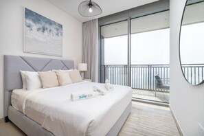 2 bedrooms, desk, iron/ironing board, travel crib