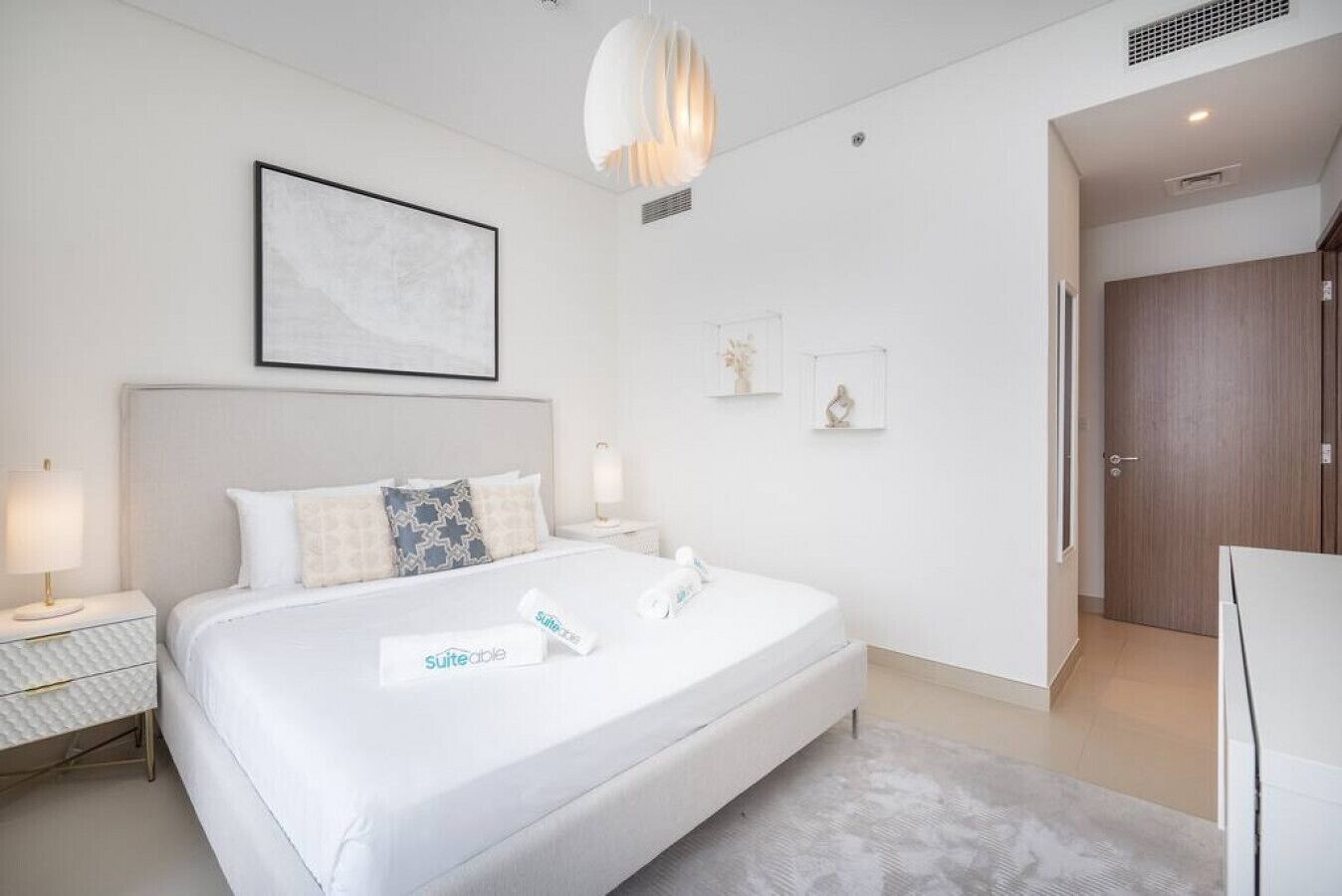 Desk, iron/ironing board, travel cot, WiFi