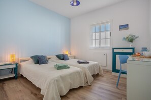 1 chambre, fer et planche à repasser, Wi-Fi gratuit, draps fournis