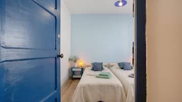 1 chambre, fer et planche Ă repasser, Wi-Fi gratuit, draps fournis