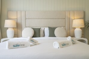 1 bedroom, desk, iron/ironing board, travel crib - Crystal water lagoon living in District One (Dubai)