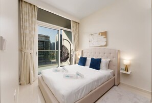 1 bedroom, iron/ironing board, travel cot, WiFi - Central apartment in Business Bay by Suiteable (Dubai)