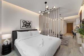 1 غرفة نوم ومكتب ومكواة/لوح كي وسرير سفر