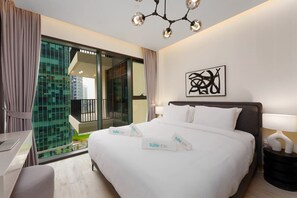 1 bedroom, desk, iron/ironing board, travel cot - Luxury Redefined Studio in AHAD Residence (Business Bay)