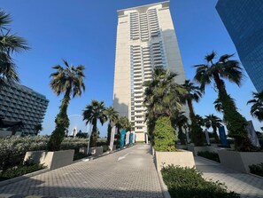 Exterior - Beachfront Luxury Living at La Vie Residence JBR (Dubai)