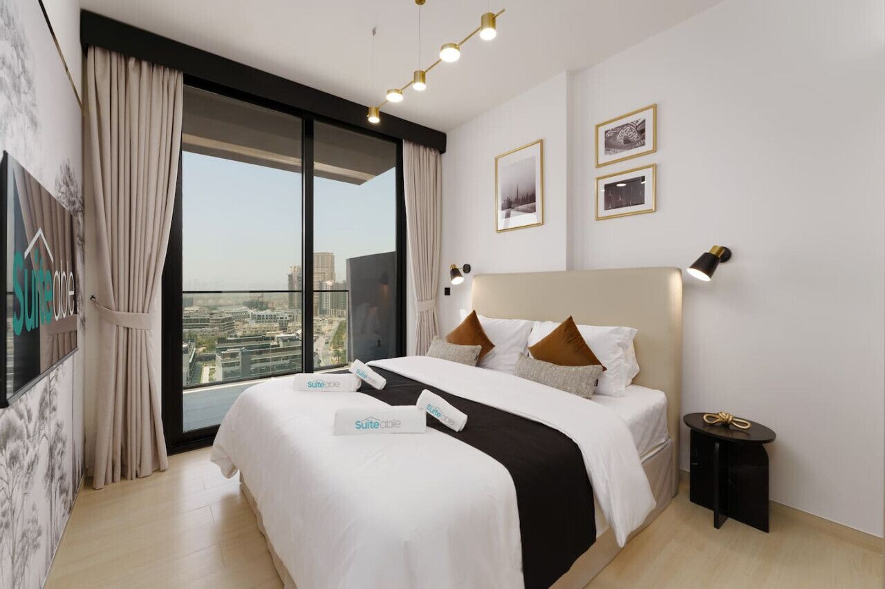 1 bedroom, desk, WiFi