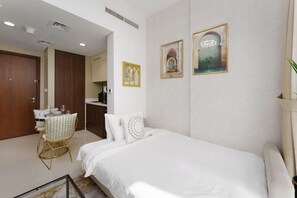 1 bedroom, iron/ironing board, travel crib, WiFi