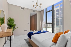 1 bedroom, iron/ironing board, travel crib, WiFi - Premium 1-BR with Exquisite Layout in District One (Dubai)