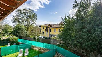 Enceinte de lâhĂ©bergement