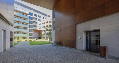 A Unique Apartment for 5 by Renters