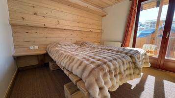 5 chambres, fer et planche à repasser, Wi-Fi gratuit