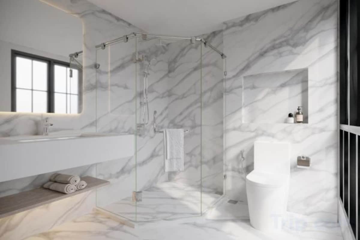 Salle de bain | Douche, séchoir à cheveux, pantoufles, serviettes fournies