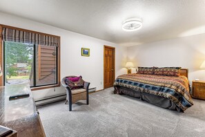 2 Schlafzimmer, BĂŒgeleisen/BĂŒgelbrett, kostenloses WLAN, BettwĂ€sche