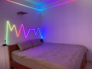 Free WiFi - X-Stay Thư Trung (Hai Phong)