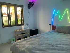 Free WiFi - X-Stay Thư Trung (Hai Phong)