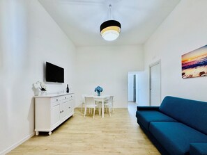 Classic Apartment, 1 Bedroom, Kitchen | Living area - YourHome - La Casa di Ninì (Sant'Agnello)