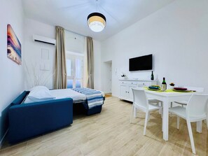 Classic Apartment, 1 Bedroom, Kitchen | Living area