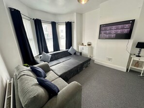 Smart TV - Our stylish property well equipped for short or long stays (Belfast)