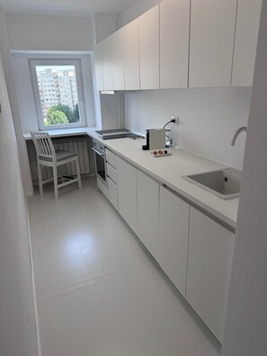 Ofen, Herdplatte, Geschirrspüler