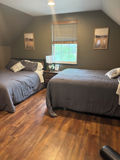 Charming loft with lake view in Wagner.