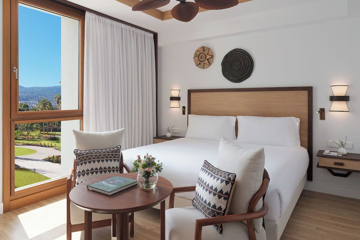 Minibar, in-room safe, desk, blackout curtains