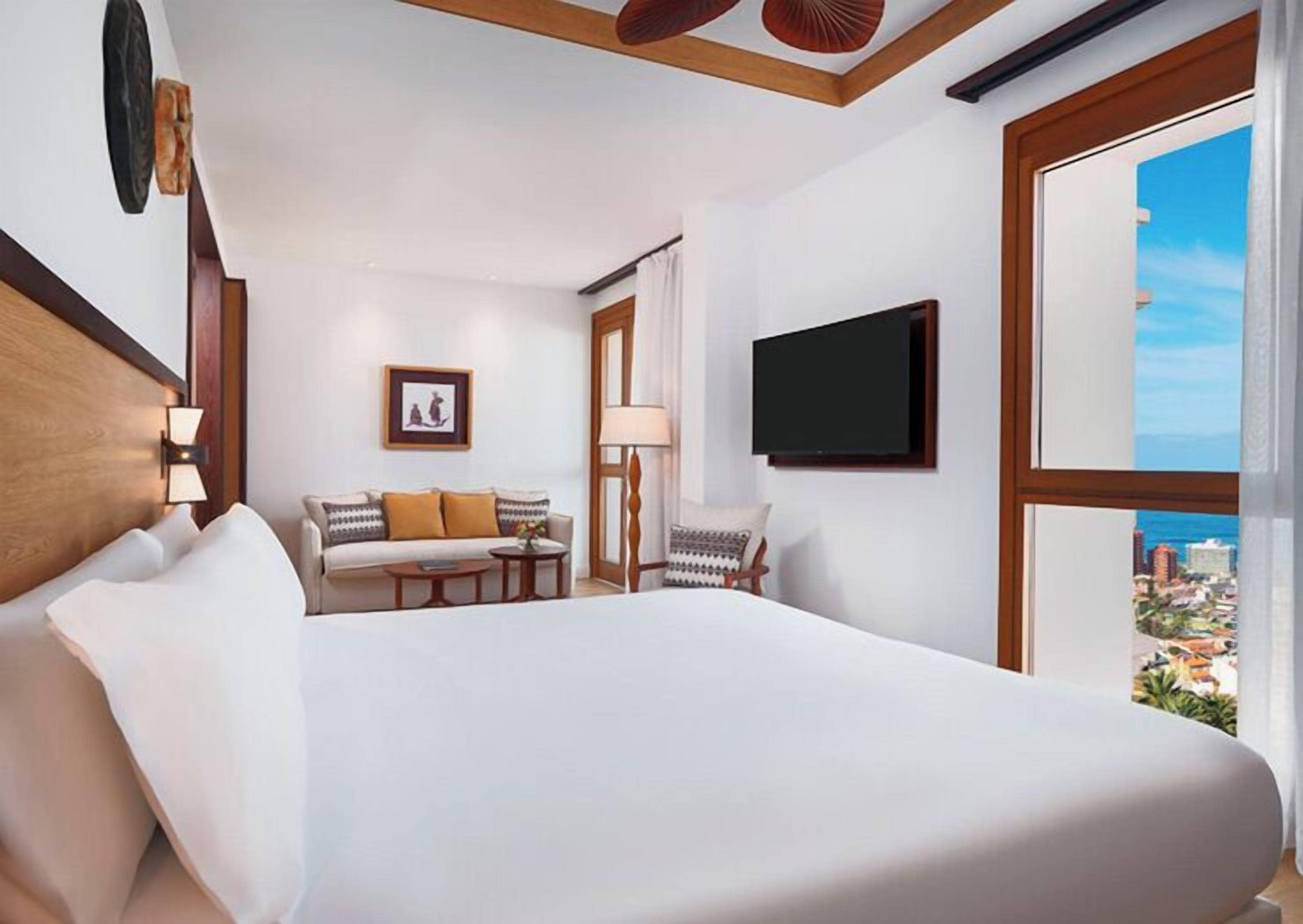 Minibar, in-room safe, desk, blackout drapes