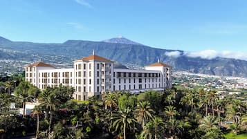 Mặt tiền nơi lưu trú