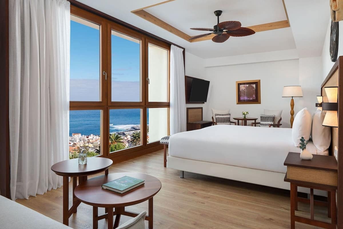 Minibar, in-room safe, desk, blackout curtains