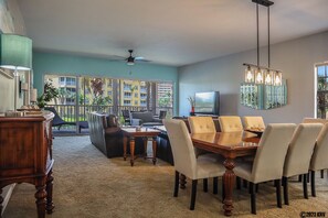 Interior - Gorgeous 3B/2B Island Condo At Bella Lago, Pool, Walk To Beach (Fort Myers Beach)