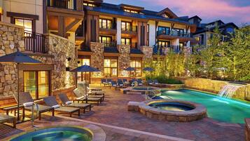 Una piscina climatizada