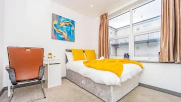 3 habitaciones, tabla de planchar con plancha y wifi gratis