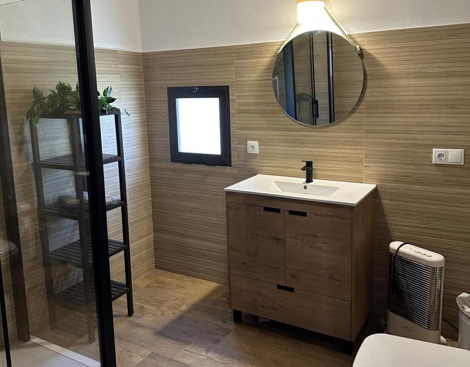 Douche, serviettes fournies