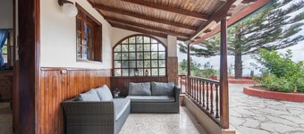 'Colladito' avec vue sur la montagne, piscine privée et Wi-Fi