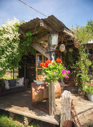 Little Lodge Glamping