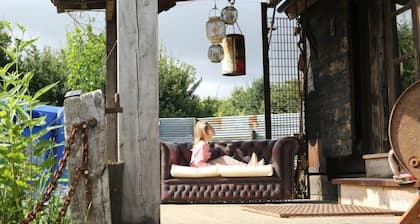 Little Lodge Glamping