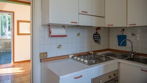 Uklassifisert bilde, 2 av 10, knapp