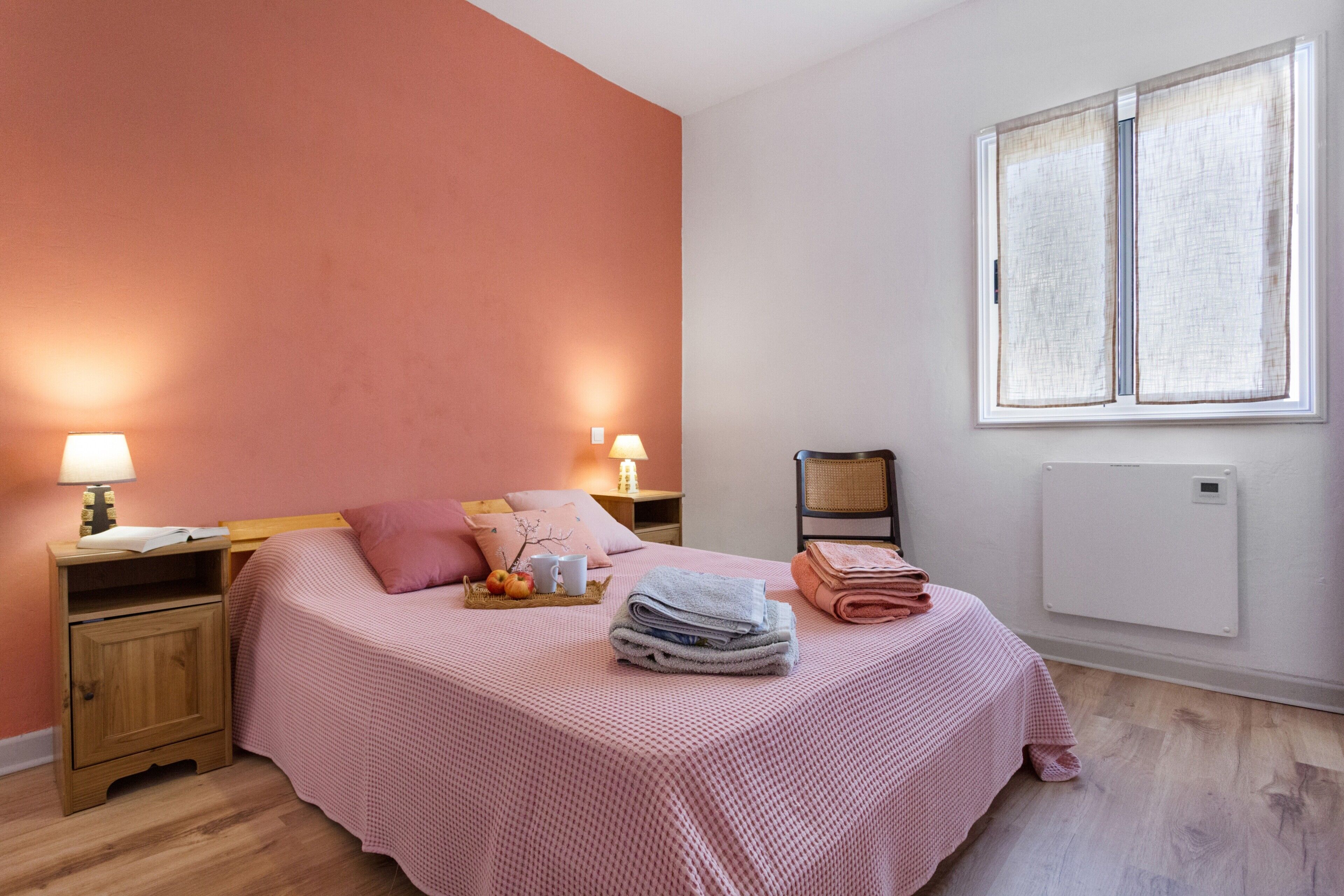 1 sovrum, strykjärn/strykbräda, gratis wi-fi och sängkläder